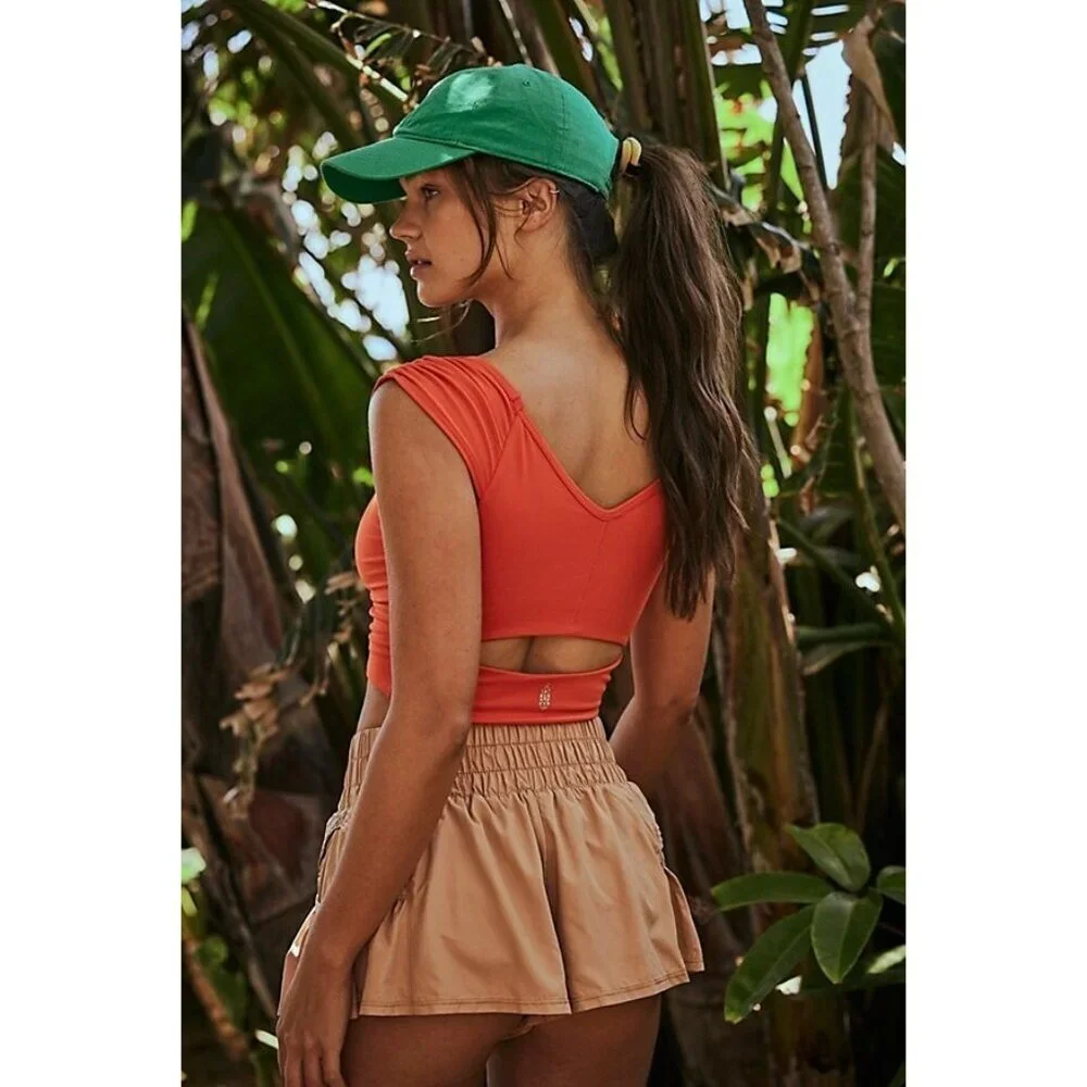 NEW FREE PEOPLE MOVEMENT BREATHE DEEPER CROP TANK BLOOD ORANGE MEDIUM - Picture 2 of 9